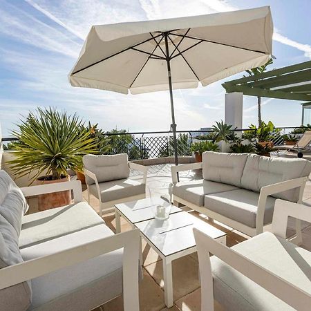 Frontline Beach Penthouse In Mi Capricho Sitio de Calahonda Exterior photo