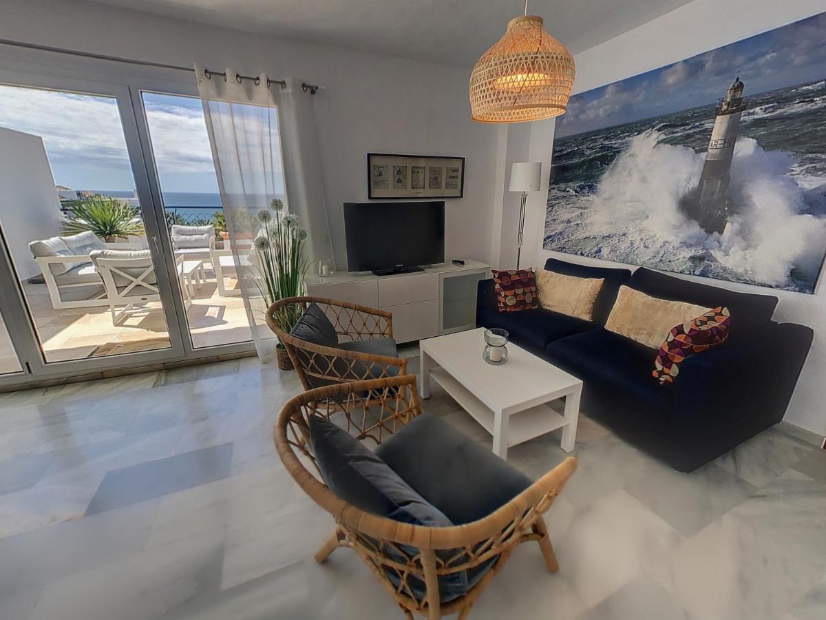 Frontline Beach Penthouse In Mi Capricho Sitio de Calahonda Exterior photo
